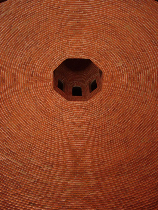 03) brick ceiling in lobby